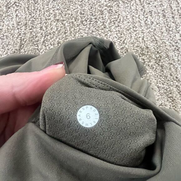 Lululemon Green Mesh Patterned 27” Wunder Under Leggings - Picture 5 of 8